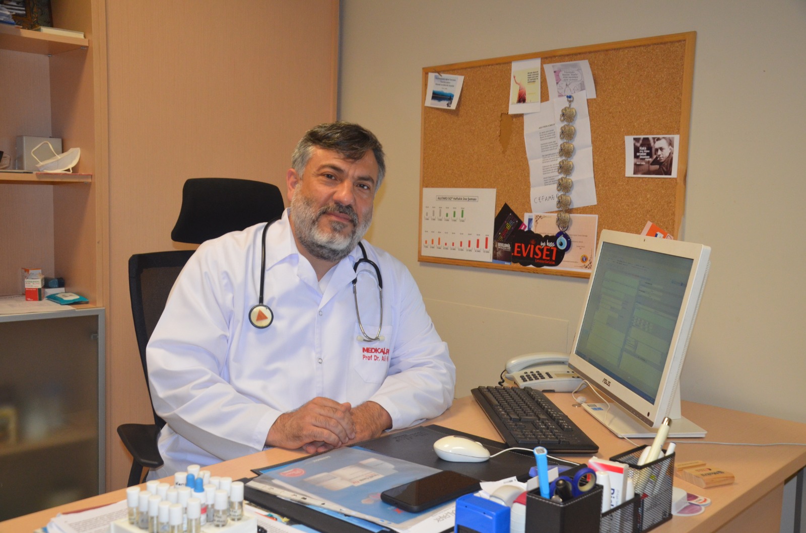 Prof. Dr. Ali Kutlu, Covid-19 aşılarının yan etkileri abartılmamalı